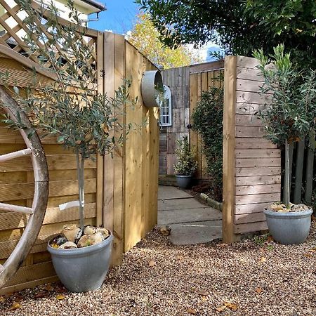 Little Limes An Adorable Little Suffolk Getaway With Outside Space Near Woodbridge Eyke Exteriör bild