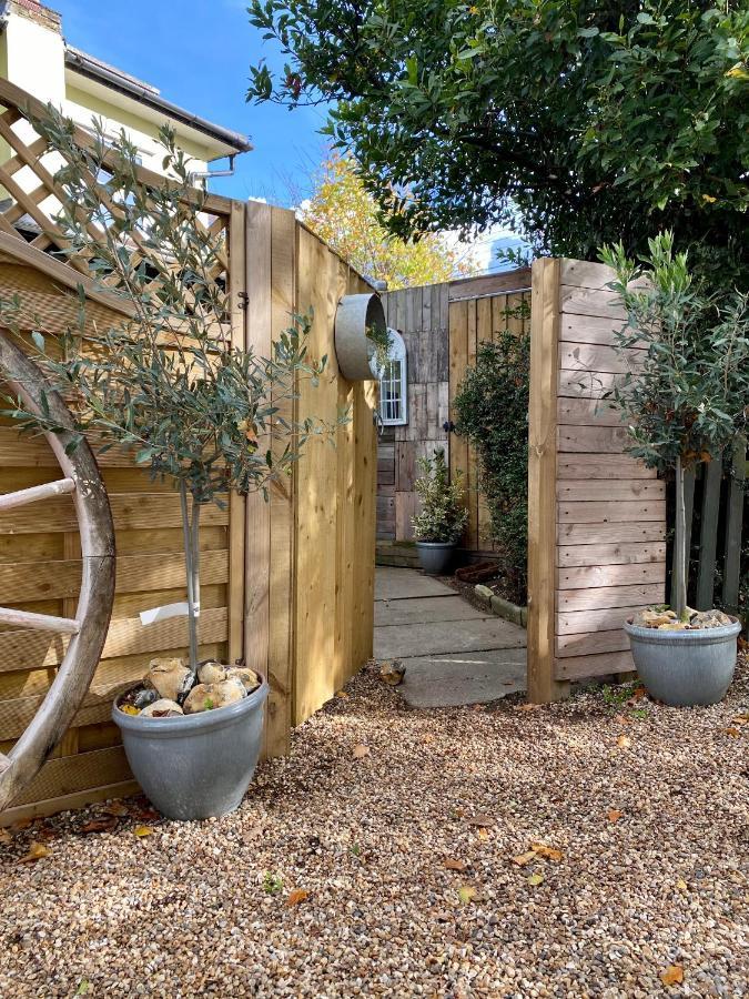 Little Limes An Adorable Little Suffolk Getaway With Outside Space Near Woodbridge Eyke Exteriör bild
